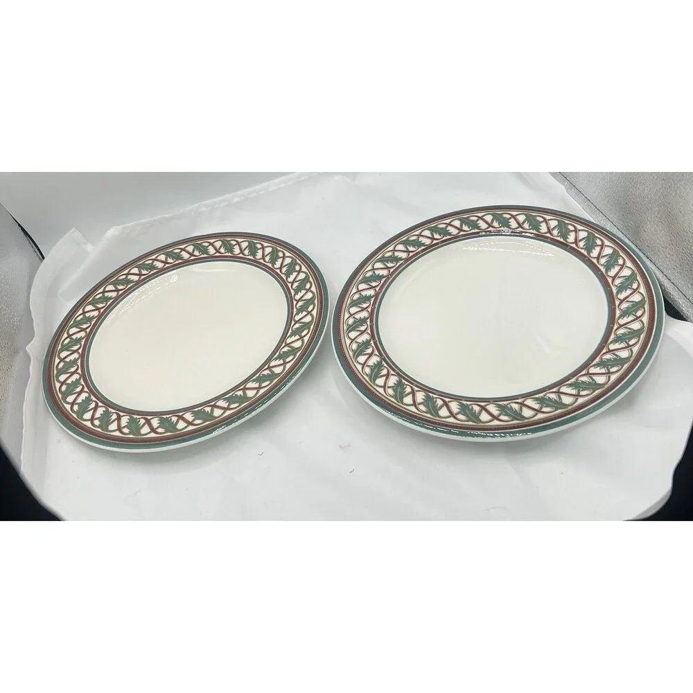 Set of 2 Pier 1 Christmas Dinner Plates 10.5